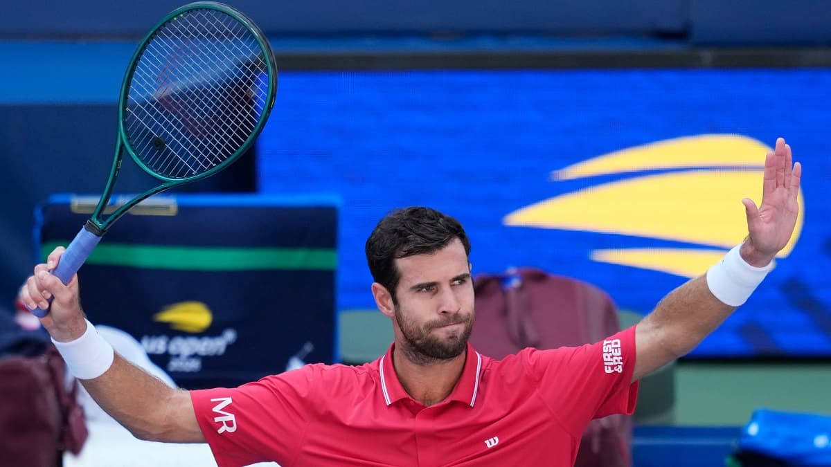 Карен Хачанов прошёл второй круг US Open, победив Оже-Альяссиму